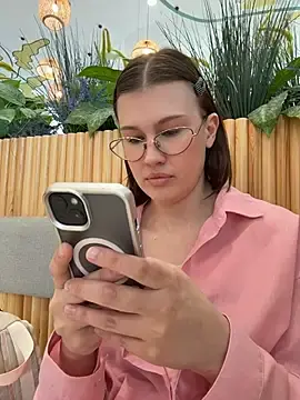 Stripchat Live Sex of RinaCat
