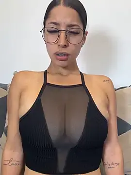 Stripchat Adult Webcams of luvely_unique_