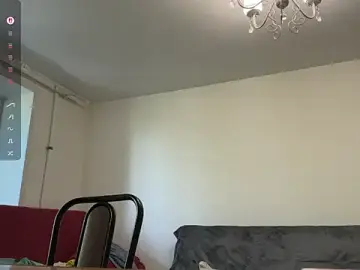 Stripchat Free Porn Cam of UncaringArtery