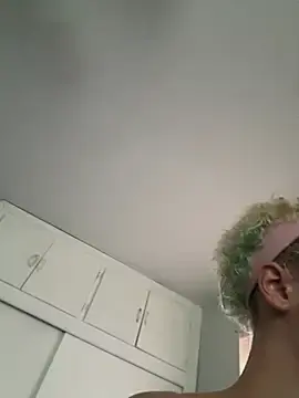 Stripchat Adult Webcam of jojosbizarrelyf