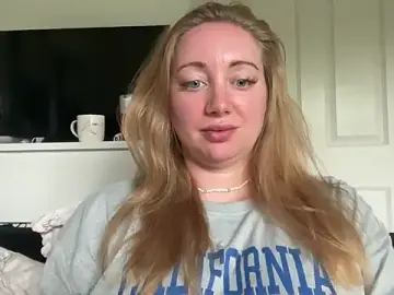Stripchat Sex Chat of arielsweetieee