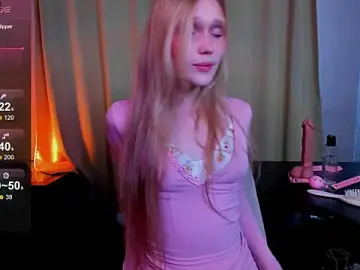 Stripchat Live Sex Cam of AdelineCrash