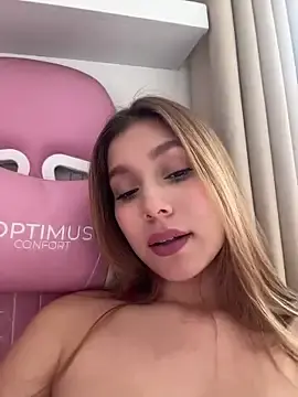 Stripchat Adult Webcams of Nikii__