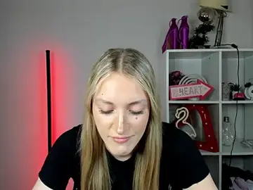 Stripchat Sex Chat of EvelynBlond