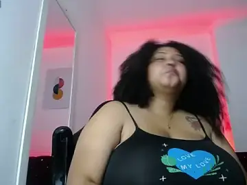 Stripchat Adult Webcam of Ayliinn_