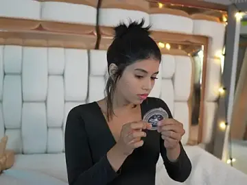 Stripchat Live Sex Cam of Kathamullerr