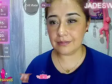 Stripchat Sex Cam of JADE_SWEET2