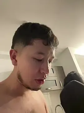 Stripchat Watch Live Sex Cams of Julian_victoriacollins