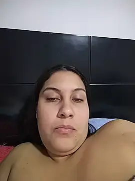 Stripchat Sex Cam of esmeralda_jadees