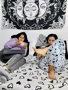Stripchat Live Porn of abby_n_emily