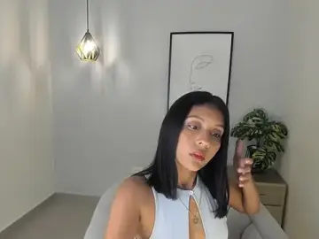 Stripchat Live Sex Cam of Meredith_fiordi