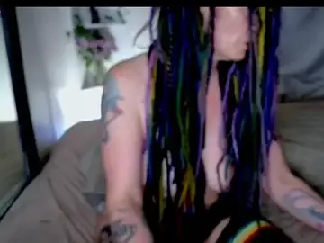 Stripchat Live Sex Cam of Medarda