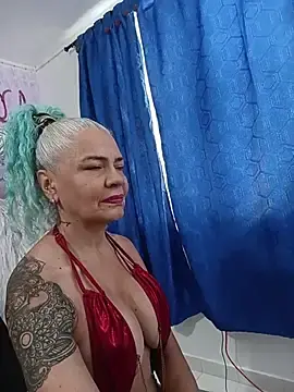 Stripchat Sex Cam of freyadevil333