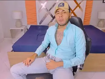 Stripchat Best Webcam of Paul_Douglas