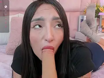 Stripchat Sex Cam of Ella_Parker_