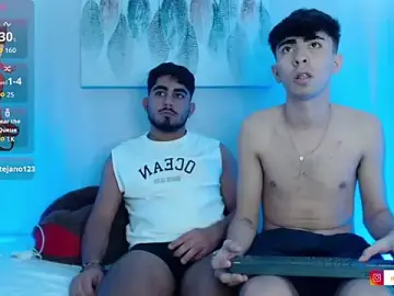 Stripchat Live Sex of Michaell_and_twink