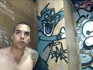 Stripchat Live Sex Cam of Justin_Frank