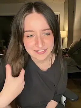 Stripchat Sex Chat of nerdynina