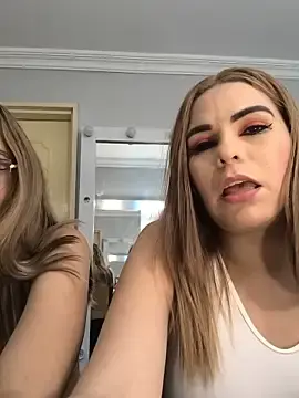 Stripchat Best Webcam of Aurora-Rossi