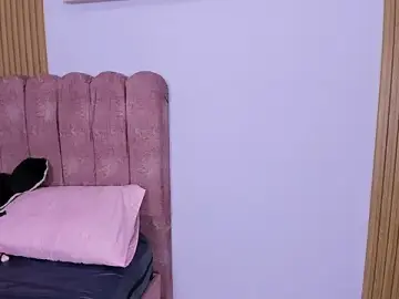 Stripchat Free Live Porn of miathonson769