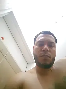 Stripchat Free Live Porn of mago_vive