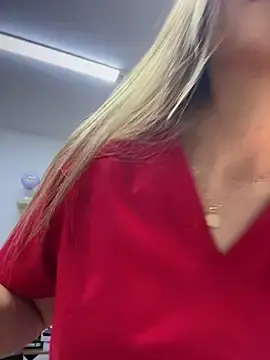 Stripchat Free Porn Cam of alicee16