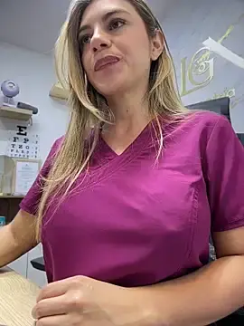Stripchat Live Sex Cam of alicee16