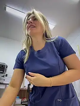 Stripchat Live Sex Cam of alicee16