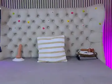 Stripchat Free Porn Cam of PlayfulShow