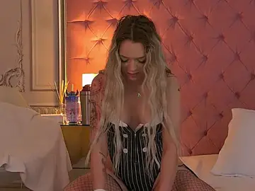 Stripchat Nude Webcam of SarahVellmont