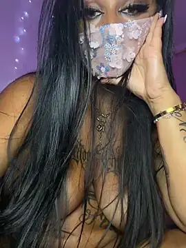 Stripchat Adult Webcam of kamila_french