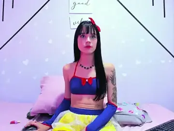 Stripchat Best Webcam of Alaska_Moon_