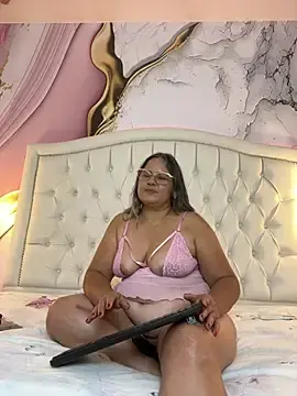 Stripchat Sex Chat of Lucy_Milf_474
