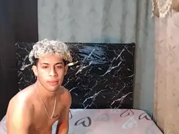 Stripchat Watch Live Sex Cams of Wild_Squad