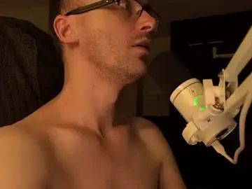 Stripchat Watch Live Sex Cams of Moonsire1