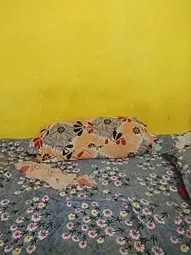 Stripchat Live Sex Cam of Princessroooh