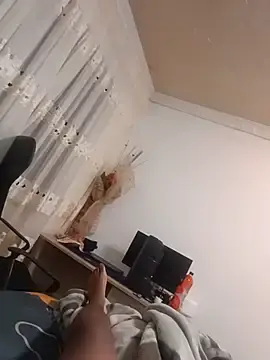 Stripchat Free Porn Cam of Z3rO67