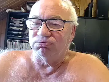 Stripchat Best live sex cam show of biggandybig