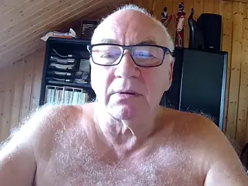 Stripchat Adult Video Chat of biggandybig