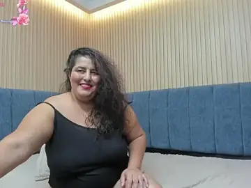 Stripchat Adult Webcam of zara_milf