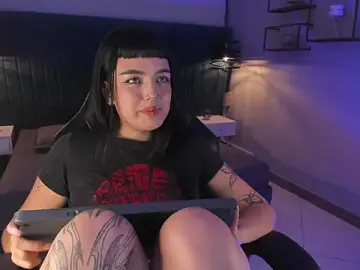 Stripchat Live Sex Cam of magic_zantana