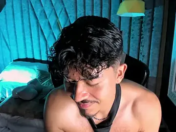 Stripchat Live Porn of NicolaiKarav