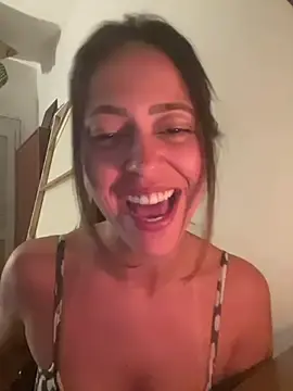 Stripchat Free Porn Cam of Gipoltergeist