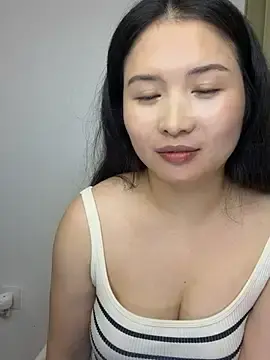 Stripchat Live Sex Cam of Doudou__520