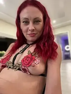 Stripchat Adult Webcam of Elastic_Foxy