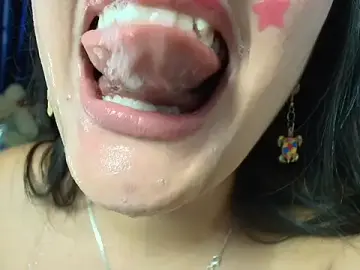 Stripchat Free Live Porn of Hinata_21_