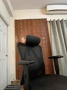 Stripchat Sex Cam of DarlingJenny22