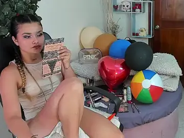 Stripchat Nude Webcam of DestinyHills