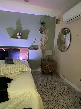 Stripchat Sex Cam of YariRose