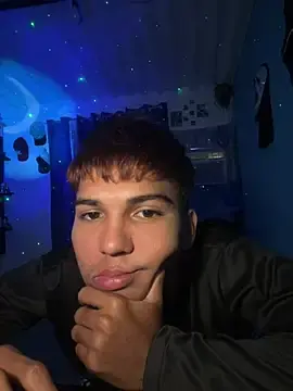 Stripchat Sex Cam of sexyboyandrs